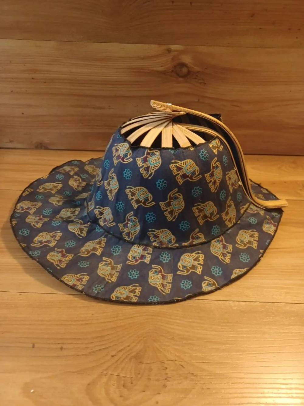 Vintage Bamboo & Fabric Folding Fan Hat With Elephant Print - Picture 2 of 8